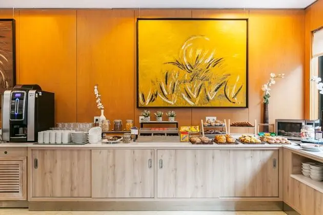 Globales de los Reyes Hotel - Yerinde Yemek