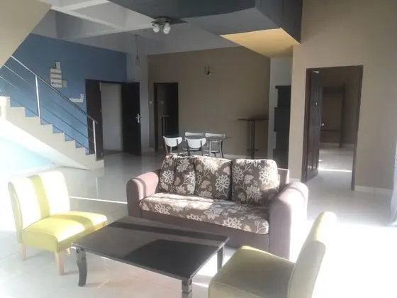 Globallon Service Apartment