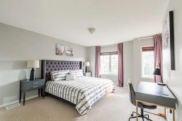 GLOBALSTAY. Modern 3-4 Bedroom Town - Oda