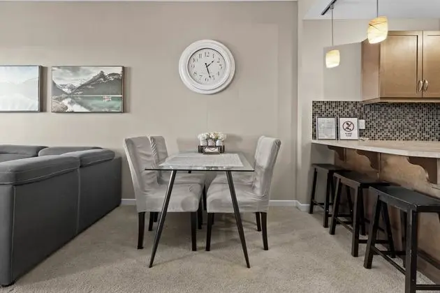 GLOBALSTAY. Modern Downtown Condos. Free parking - Yerinde Yemek