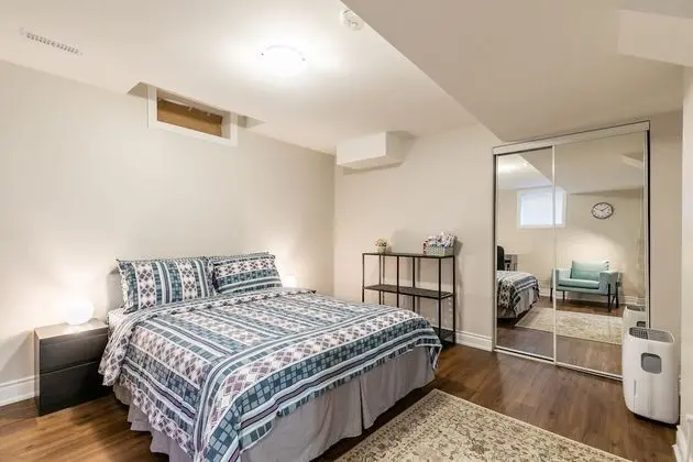 GLOBALSTAY. Modern Family Basement in Mississauga - Oda