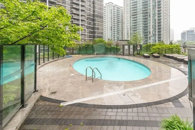 GLOBALSTAY. Modern North York Condos - Havuz