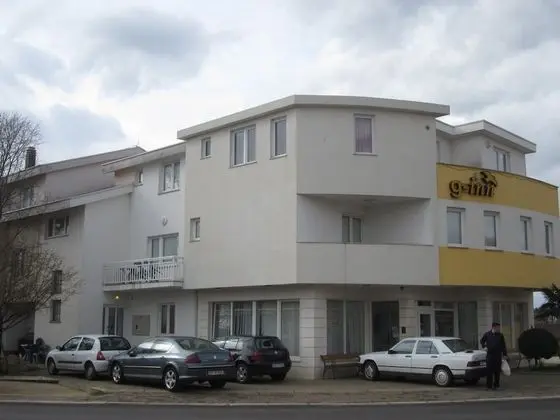 Hotel Globtour Inn - Dış Mekan