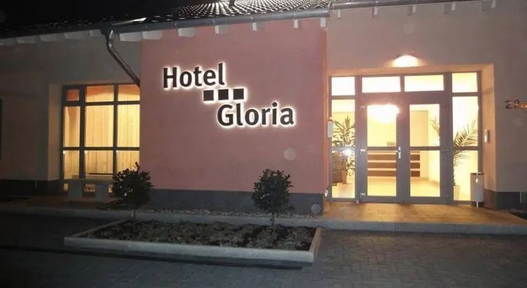 Gloria
