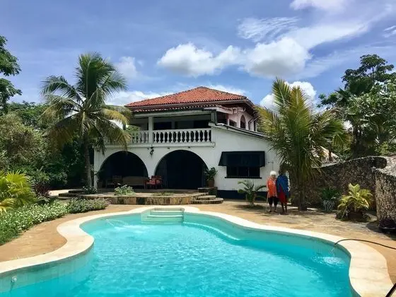 Gloria Beach Lodge