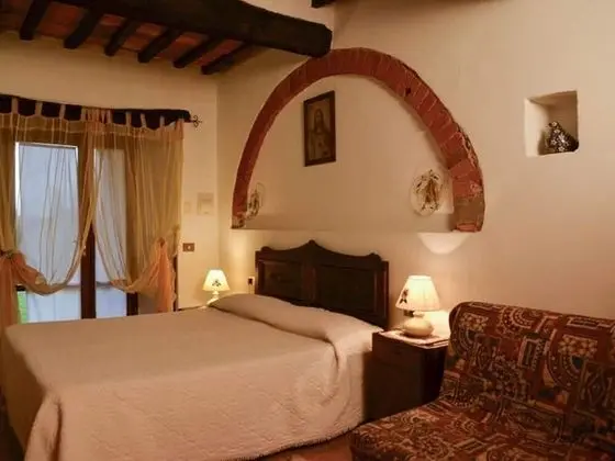 Glorious Holiday Home in Cortona With Swimming Pool