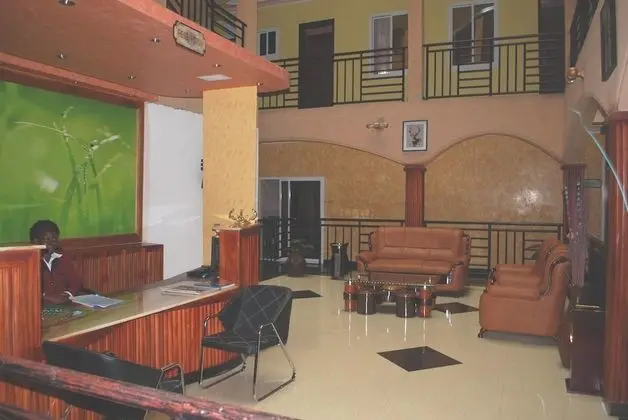 Glory Summit Hotel - Lobi