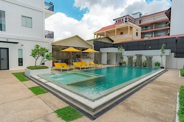 Glow Inn Siem Reap - Havuz