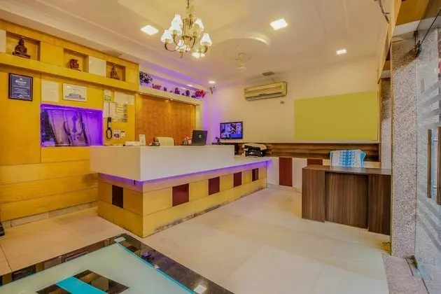 Hotel Glow Inn - Dış Mekan