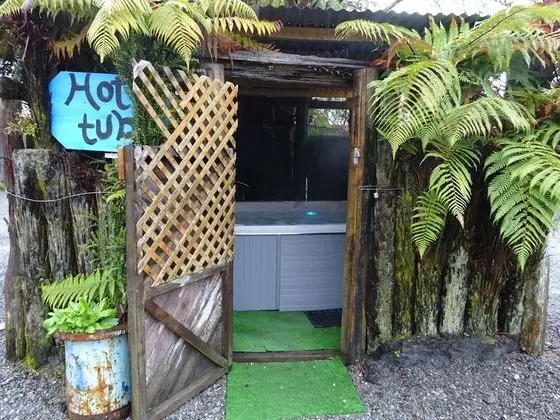 Glow Worm Accommodation - Havuz