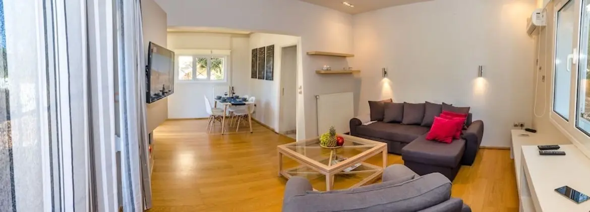 Glyfada  Aquarius Big Garden Villa