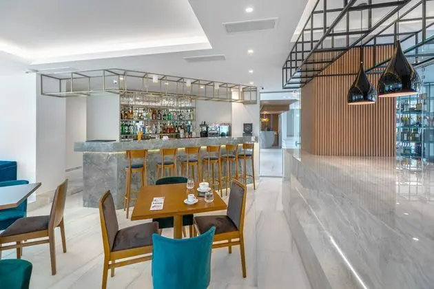 Glyfada Riviera Hotel