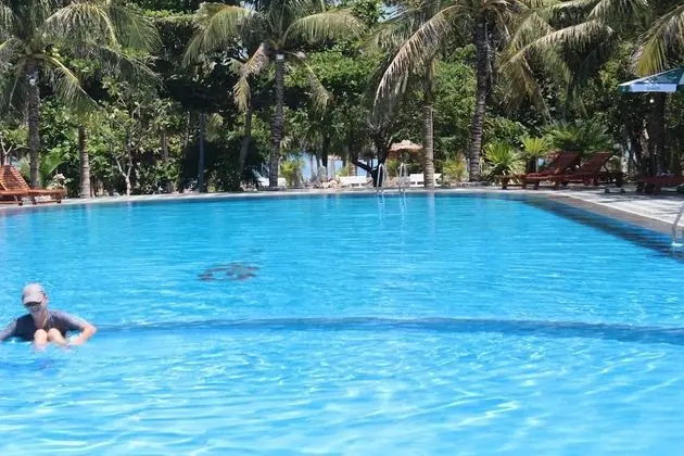 GM Doc Let Beach Resort & Spa - Havuz