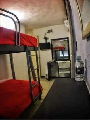Go Mini Hotel - Oda