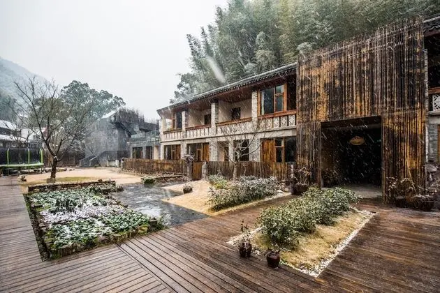 Go Native Downtown House Ningbo
