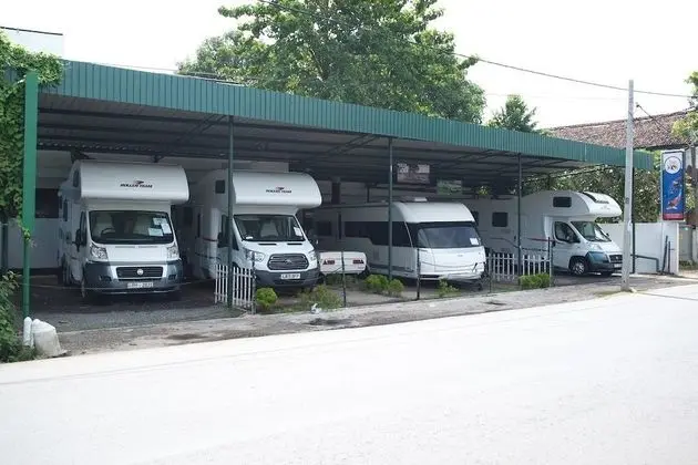 Go Outdoors Motor Home - Caravan Park - Dış Mekan