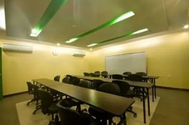 Go Hotels Dumaguete - Genel