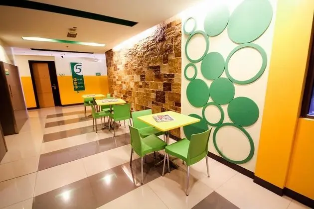 Go Hotels Iloilo - Yeme / İçme
