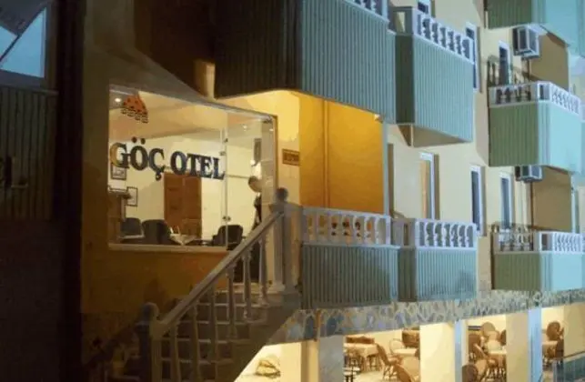 Göç Hotel
