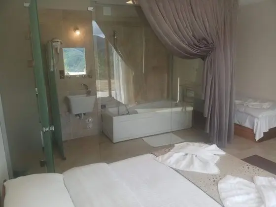 Gödence Hotel Restoran