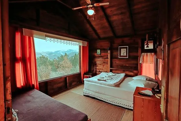 Godence Hotel Restoran - Oda