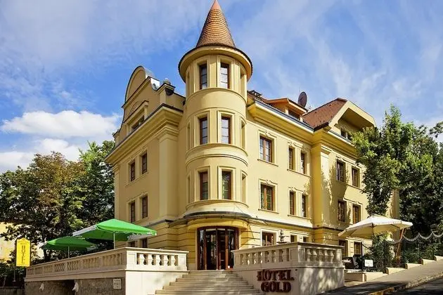 Gold Hotel & Apartments - Dış Mekan