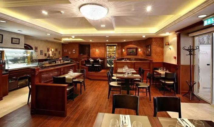 Gold Hotel & Apartments - Yerinde Yemek