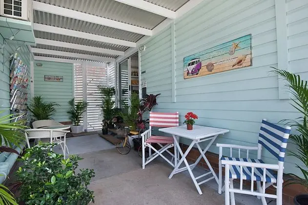 GOLD COAST AIRPORT ACCOMODATION LA COSTA MOTEL