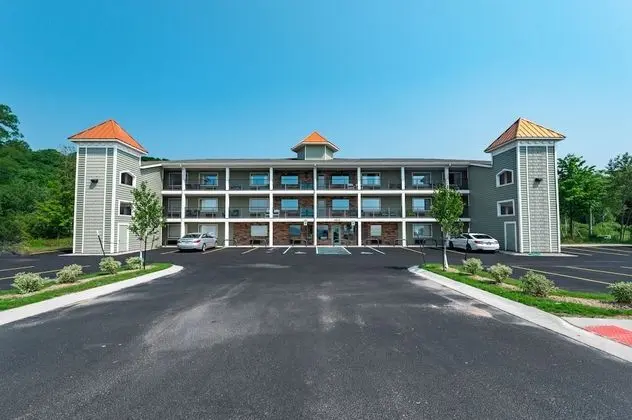 Gold Coast Inn