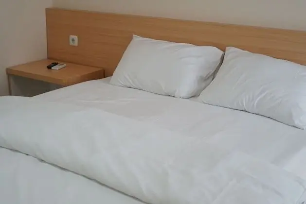 Gold Line Guest House - Oda