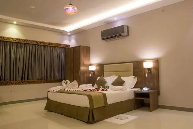 Gold Hotel