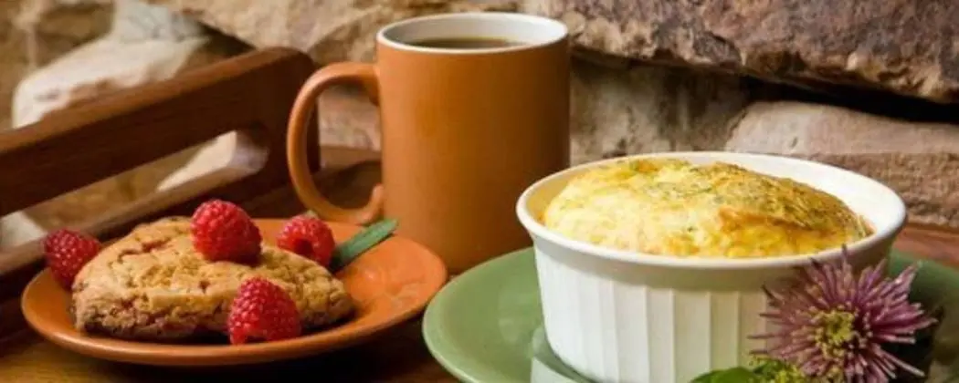 Gold Mountain Manor Bed and Breakfast - Yerinde Yemek