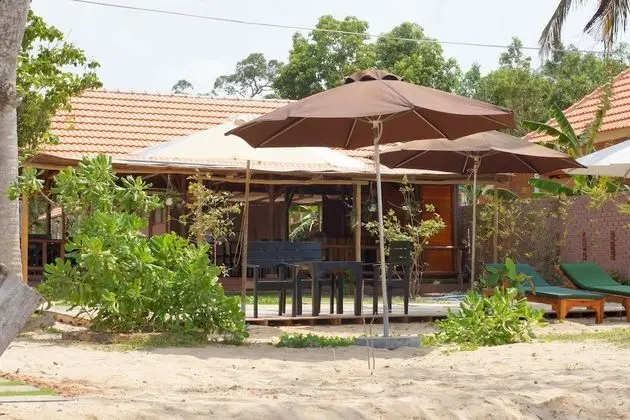 Gold Sand Beach Bungalow - Lobi