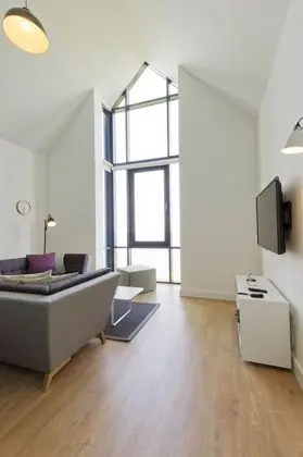 Gold Seeker - 2 Bed Luxury Apartment - İç Mekan