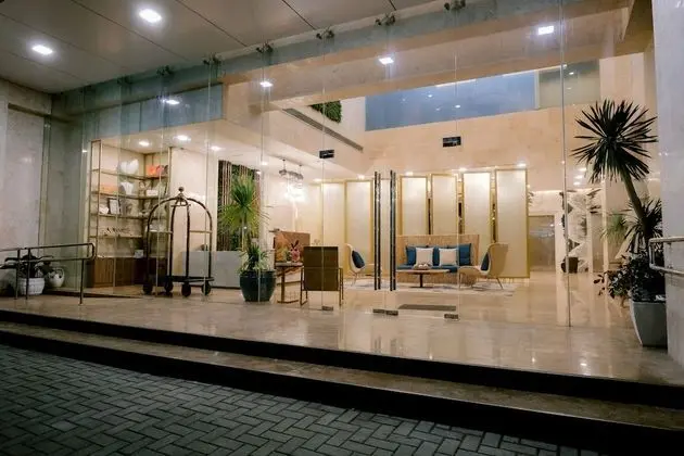 Goldberry Suites and Hotel Cebu - Dış Mekan
