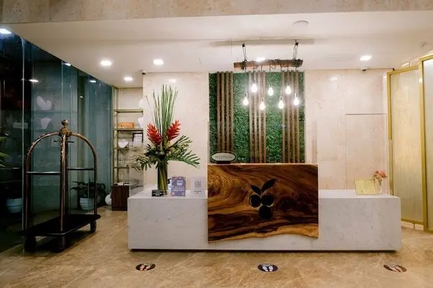 Goldberry Suites and Hotel Cebu - Lobi
