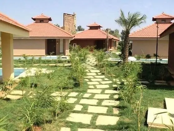 Golden Amoon Resort