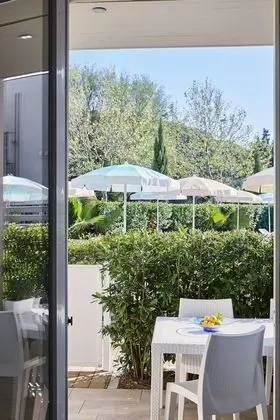 Golden Hotel & Apartments - Dış Mekan