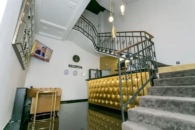 Golden Apartments - Lobi