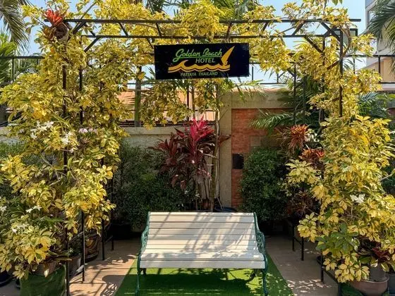 Golden Beach Hotel Pattaya - Dış Mekan
