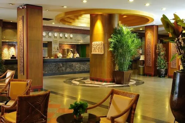 Golden Beach Hotel Pattaya - Lobi