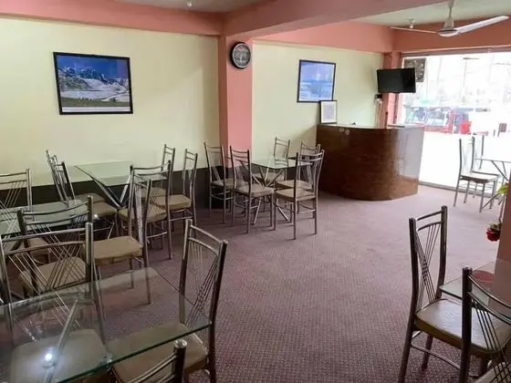 Golden Bite Hotel And Restaurant - Yerinde Yemek