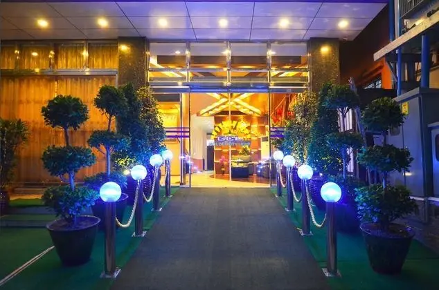 Golden City Light Hotel