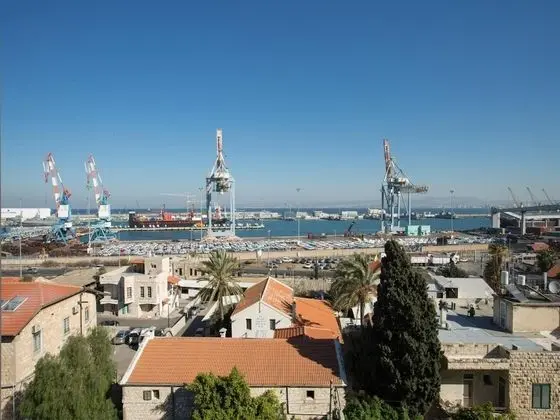 Golden Crown Haifa - Plaj