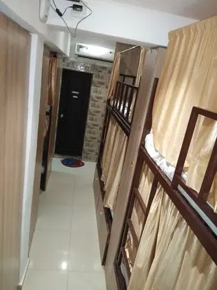 Golden Dormitory - İç Mekan