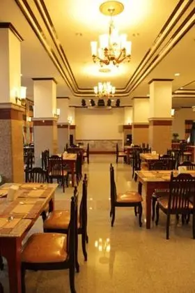 Golden Dragon Resort - Yerinde Yemek