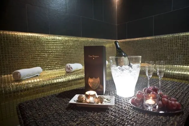 Golden Fish Hotel Apartments - Spa