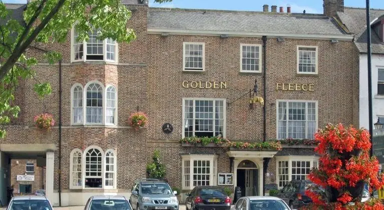 The Golden Fleece Hotel