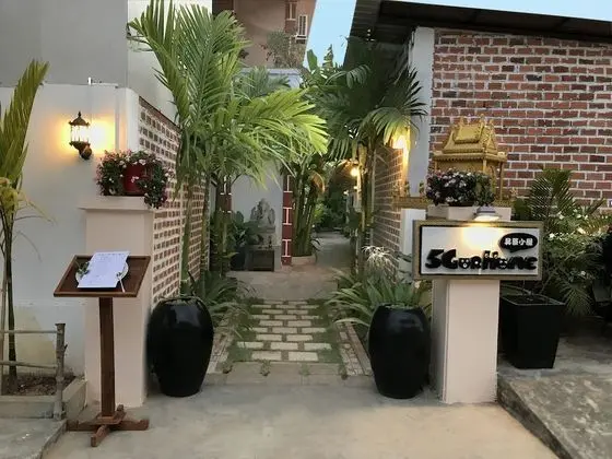 Golden Ganesha Villa