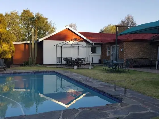 Golden Gate Guest House - Havuz